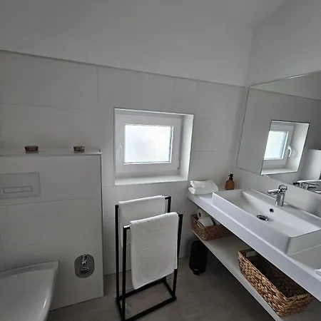Neue Am Woerthersee - In 3min Am Badestrand Apartment *